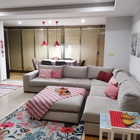 Apartment Zara Park Attalos *